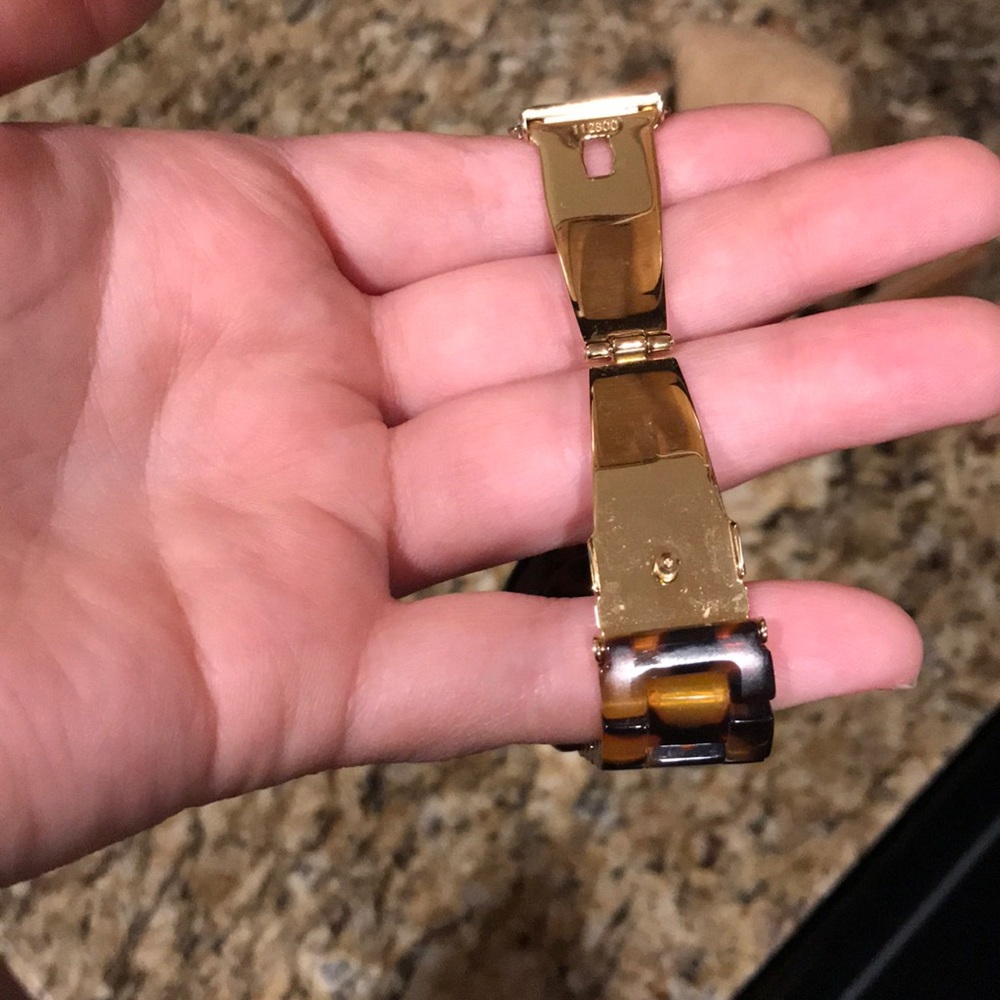Michael Kors Tortoise Shell Watch - Picture 6 of 7